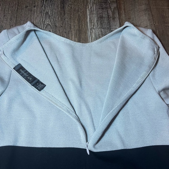 St. John Mini Dress in Grey and Black Women’s Size 2 - Picture 4 of 5